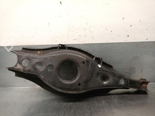 Used Right rear suspension arm TOYOTA AVENSIS Saloon (_T27_) 2.0 D-4D (WWT271_) (143 hp) 23502075