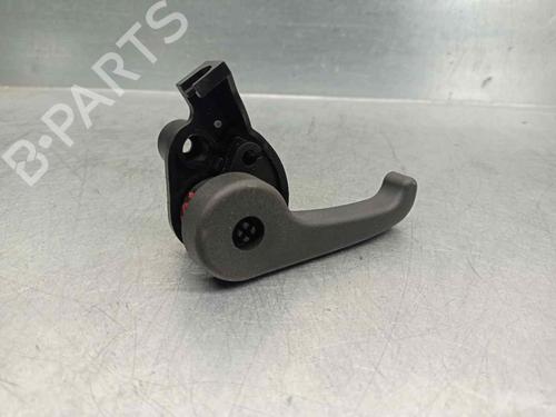 Used Front left interior door handle Front left interior door handle 11117561 11117561