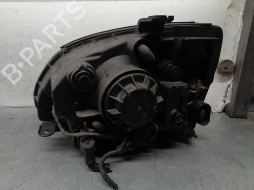 Right headlight KIA CARENS II MPV (FJ) 2.0 CRDi | BP6704745C29 