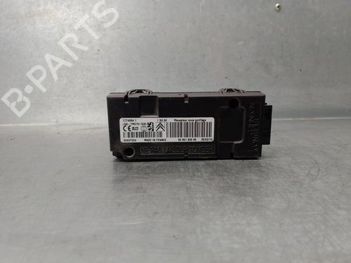 Used Electronic module PEUGEOT 5008 (0U_, 0E_) 1.6 HDi (110 hp) 15207370