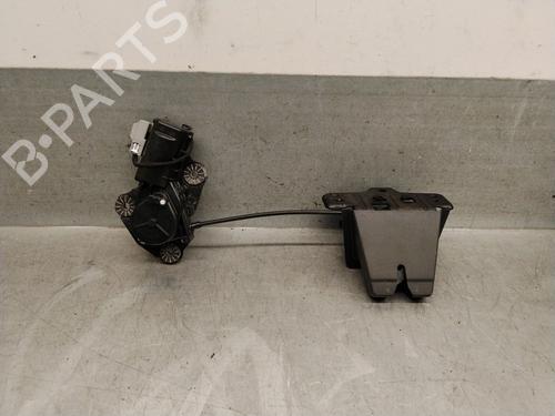 Used Tailgate lock Tailgate lock VOLVO XC60 II (246) B5 Mild-Hybrid AWD (250 hp) 35752354 35752354