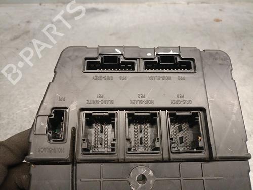 Fuse box RENAULT GRAND SCÉNIC II (JM0/1_) 1.9 dCi (JM0G, JM12, JM1G, JM2C) | BP21580931E1 