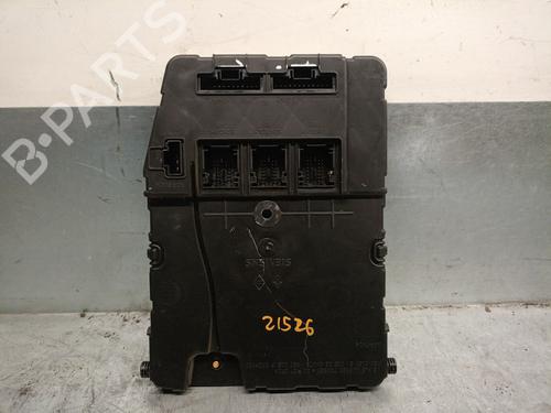 Used Fuse box RENAULT GRAND SCÉNIC II (JM0/1_) 1.9 dCi (JM0G, JM12, JM1G, JM2C) (120 hp) 21580931