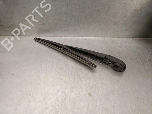 Used Rear windshield wiper arm TOYOTA VERSO (_R2_) 2.0 D-4D (AUR20_, AUR20R) (126 hp) 24635710