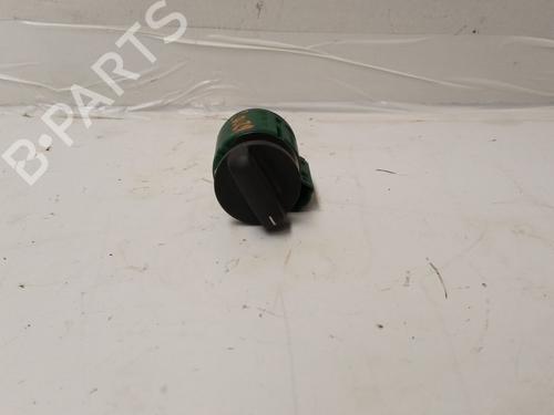 Used Headlight switch BMW 5 (E39) 525 d (163 hp) 27889633