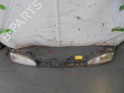 Used Right headlight FORD MONDEO I (GBP) 1.8 TD (90 hp) 2116321