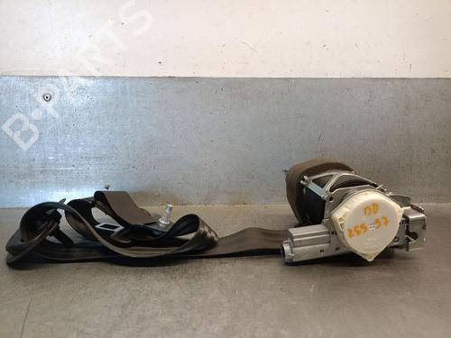front-right-seatbelt-citroen-c4-cactus-2014-36074814 main image