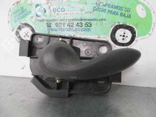 Venstre bak invendig håndtak FIAT PUNTO (188_) 1.2 60 (188.030, .050, .130, .150, .230, .250) (60 hp) 3215873