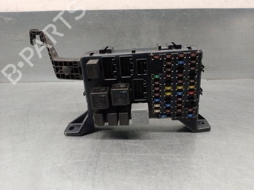 Used Fuse box FORD MONDEO III (B5Y) [2000-2007]  17178212