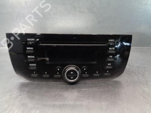 Bilradio FIAT PUNTO EVO (199_) 1.3 D Multijet (199AXC1A, 199BXC1A, 199AXT1A, 199BXT1A) (75 hp) 12114846