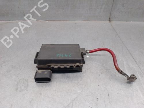 Sikringsdåse VW GOLF IV (1J1) 1.9 TDI (110 hp) 31599341