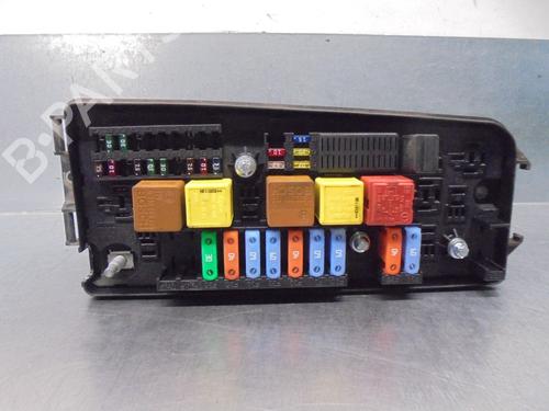 Used Fuse box OPEL VECTRA C (Z02) 2.2 DTI 16V (F69) (125 hp) 16813183