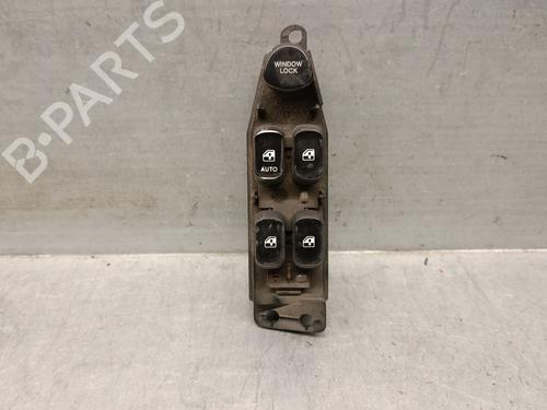 Used Left front window switch HYUNDAI LANTRA II (J-2) 1.9 D (68 hp) 30263061