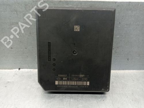 Sikringsdose RENAULT SCÉNIC III (JZ0/1_) 1.6 dCi (JZ00, JZ12) (130 hp) 29012214
