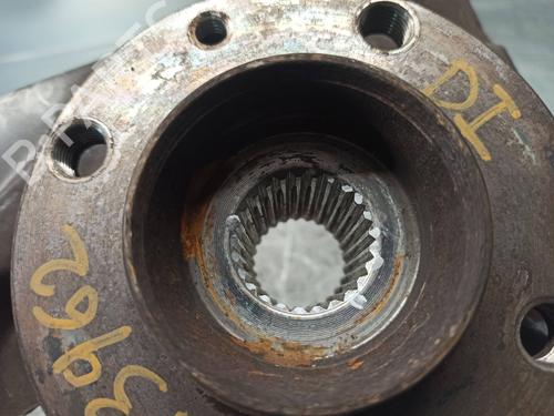 Left front steering knuckle FIAT LINEA (323_, 110_) 1.3 D Multijet (323AXB11, 323AXB1A) | BP8350438M25