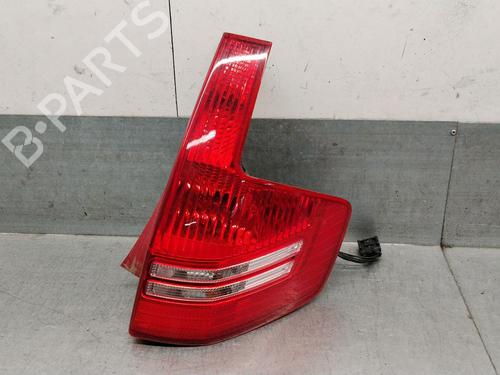 Used Right taillight Right taillight 37405100 37405100