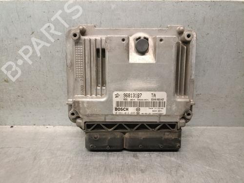 Used Engine control unit (ECU) CHEVROLET CAPTIVA (C100, C140) 2.0 D (150 hp) 32522877