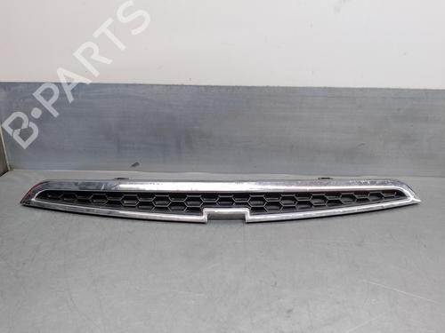 Grill CHEVROLET SPARK (M300) 1.2 (82 hp) 15843382