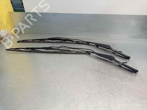 Used Front windshield wiper arm IVECO DAILY III Van [1999-2009]  13039634