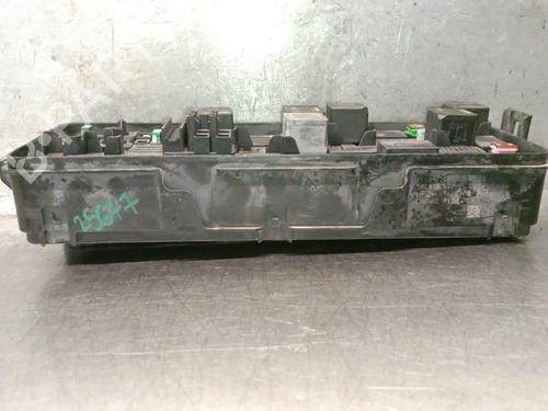 Fuse box LAND ROVER DISCOVERY V (L462) 2.0 Sd4 4x4 | BP36996647E1 - Image 2