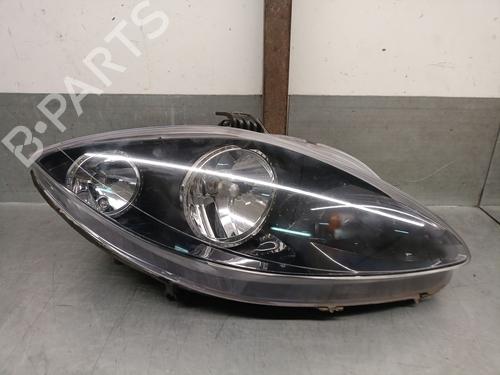 Used Right headlight Right headlight SEAT LEON (1P1) 1.9 TDI (105 hp) 32760424 32760424