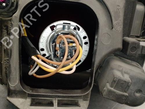 Right headlight AUDI A4 B5 (8D2) 1.8 T | BP29498698C29 