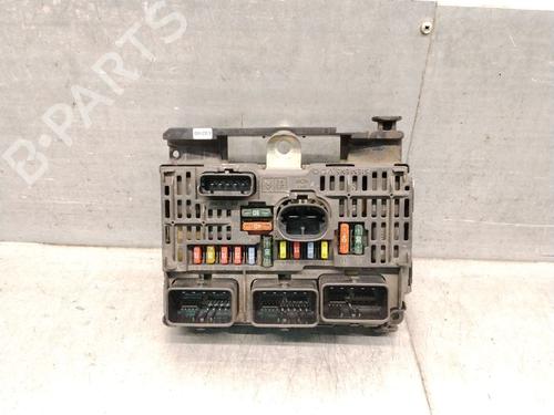 Used Fuse box Fuse box 36562356 36562356