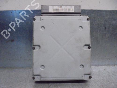 Used Engine control unit (ECU) FORD MONDEO III Saloon (B4Y) [2000-2007]  8363829