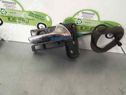 Used Front right interior door handle Front right interior door handle 3216114 3216114