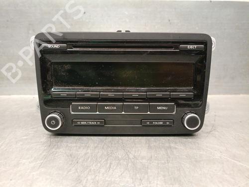 Used Radio VW TOURAN (1T3) 1.6 TDI (105 hp) 31860358