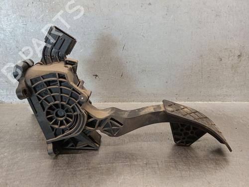 Pedal Pedal SKODA FABIA III Estate (NJ5) 1.2 TSI (90 hp) 33802486 33802486
