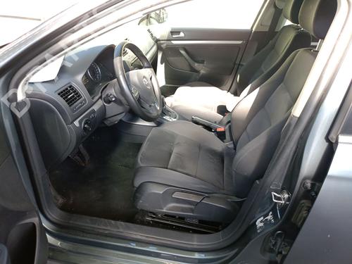 Fuse box VW JETTA III (1K2) 1.4 TSI | BP30137275E1