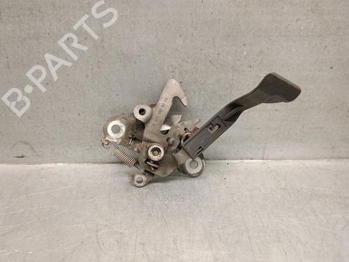 Used Hood lock PEUGEOT 407 (6D_) 2.2 16V (6D3FYH, 6D3FYE) (163 hp) 29604454