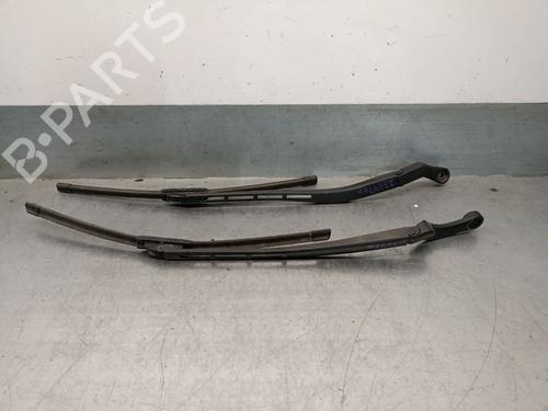 Front windshield wiper arm AUDI A4 B7 (8EC) 2.5 TDI 8E1955408C | 8E1955407C
