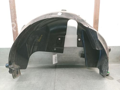 Used Wheel arch RENAULT CLIO V (B7_) 1.6 E-TECH 140 (B7MU) (140 hp) 29210819