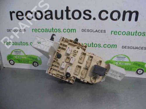 Used Fuse box Fuse box FIAT SEDICI (189_) 1.9 D Multijet (120 hp) 4043245 4043245