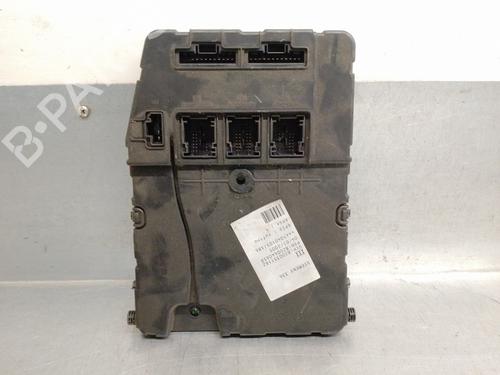 Zekeringkast RENAULT MEGANE II (BM0/1_, CM0/1_) 1.5 dCi (BM02, BM13, BM2A, CM02, CM13) (101 hp) 15198941