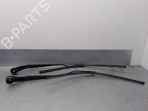 Used Front windshield wiper arm FORD TOURNEO CONNECT / GRAND TOURNEO CONNECT V408 MPV [2013-2025]  17364014