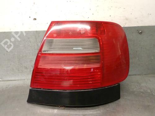 right-taillight-audi-a4-b5-8d2-1994-1995-1996-1997-1998-1999-2000-2001-34583186 main image