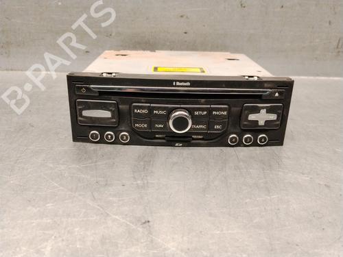 Used Radio Radio 38348436 38348436