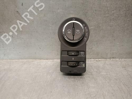 Used Headlight switch OPEL INSIGNIA A Sports Tourer (G09) 2.0 CDTI (35) (120 hp) 25273282