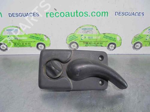 Used Rear left interior door handle RENAULT MASTER II Van (FD) 2.8 dTI (114 hp) 3215734