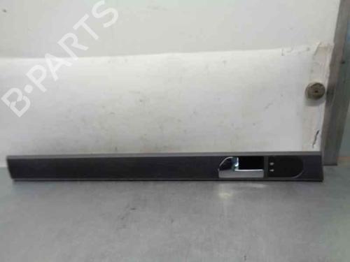 Poignée intérieure arrière gauche VW TOUAREG (7LA, 7L6, 7L7) 2.5 R5 TDI (174 hp) 6446638