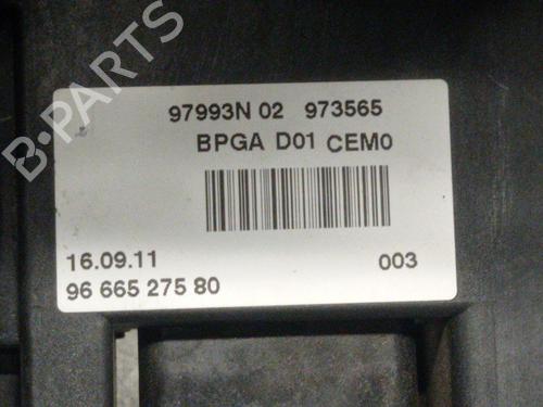 Fuse box CITROËN C4 Grand Picasso I (UA_) 1.6 HDi 110 | BP27382495E1