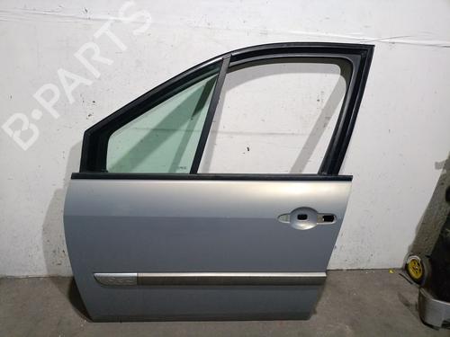 Used Left front door RENAULT GRAND SCÉNIC II (JM0/1_) 1.9 dCi (JM0G, JM12, JM1G, JM2C) (120 hp) 31375961