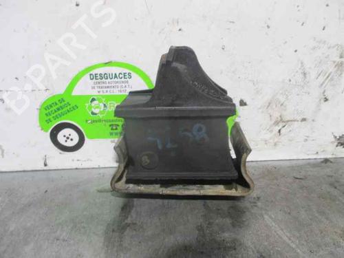Used Engine mount MERCEDES-BENZ SPRINTER 4-t Platform/Chassis (B904) [1995-2012]  8762617