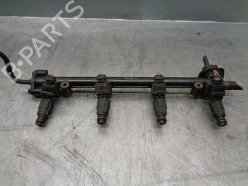Used Injection rail Injection rail 9299712 9299712