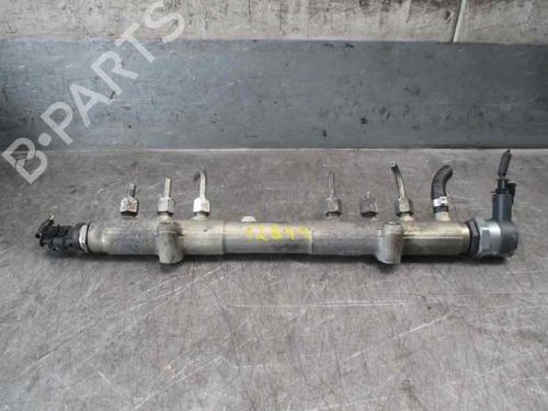 Used Injection rail VOLVO C30 (533) D5 (180 hp) 7199995
