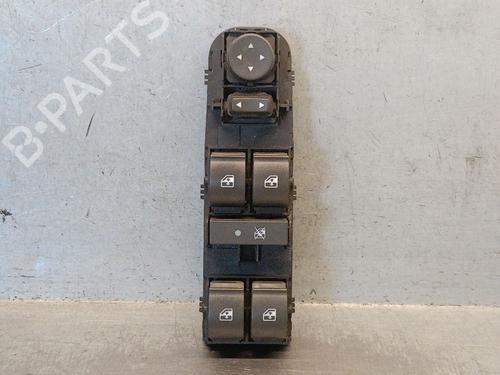 Used Left front window switch Left front window switch LANCIA MUSA (350_) 1.3 D Multijet (350.AXB11, 350.AXB1A) (70 hp) 36453522 36453522