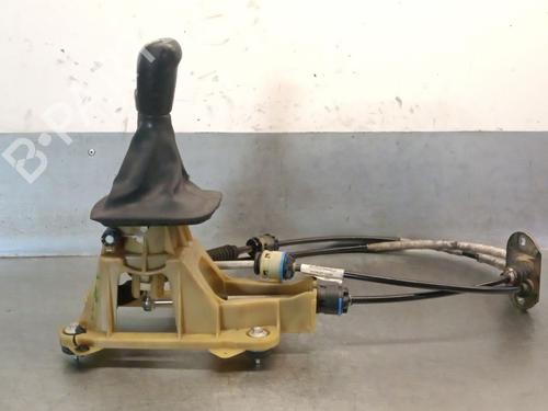 Used Gear lever VOLVO S40 II (544) 2.0 D (136 hp) 25287148